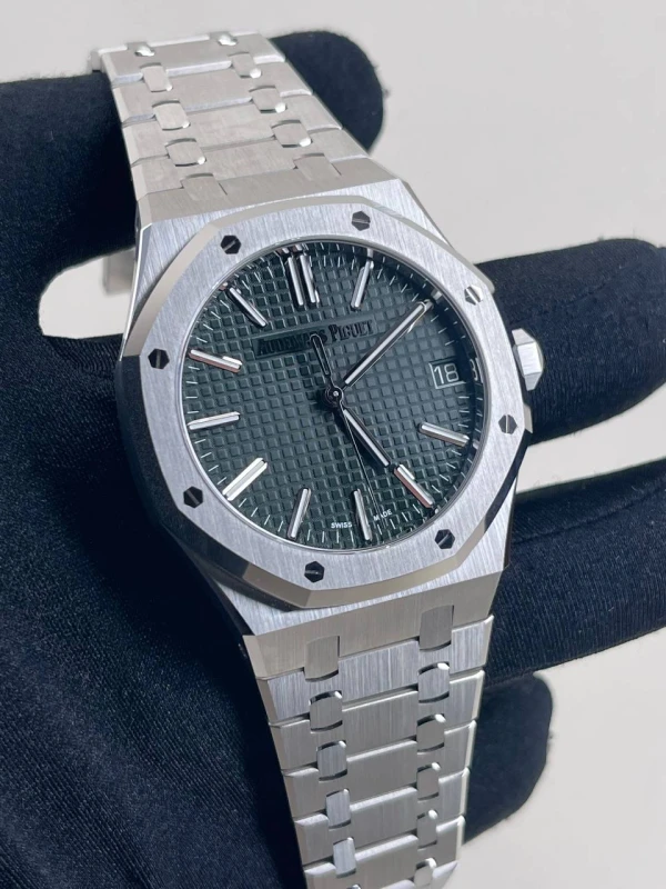 Audemars Piguet Royal Oak Selfwinding 41 mm 15510ST.OO.1320ST.09 3