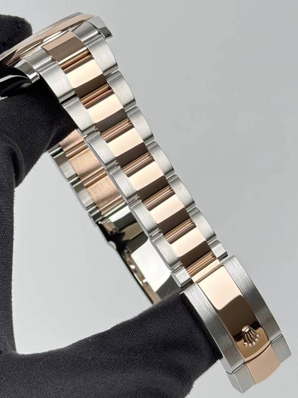 Rolex 36mm Steel and Everose Gold 116201-0081 5