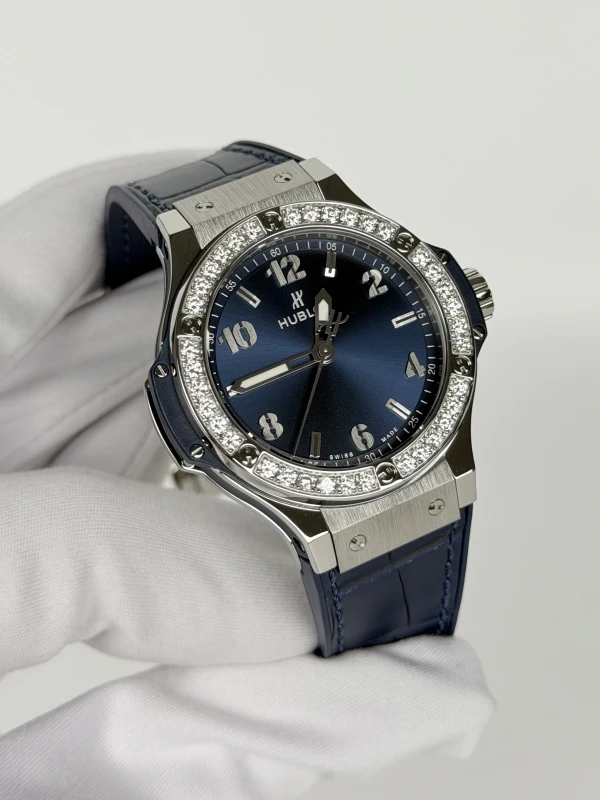 Hublot Bang Steel Blue Diamonds 38mm  361.SX.7170.LR.1204 2