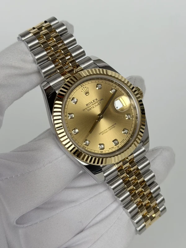 Rolex 41 mm, Oystersteel and yellow gold 126333-0012 2