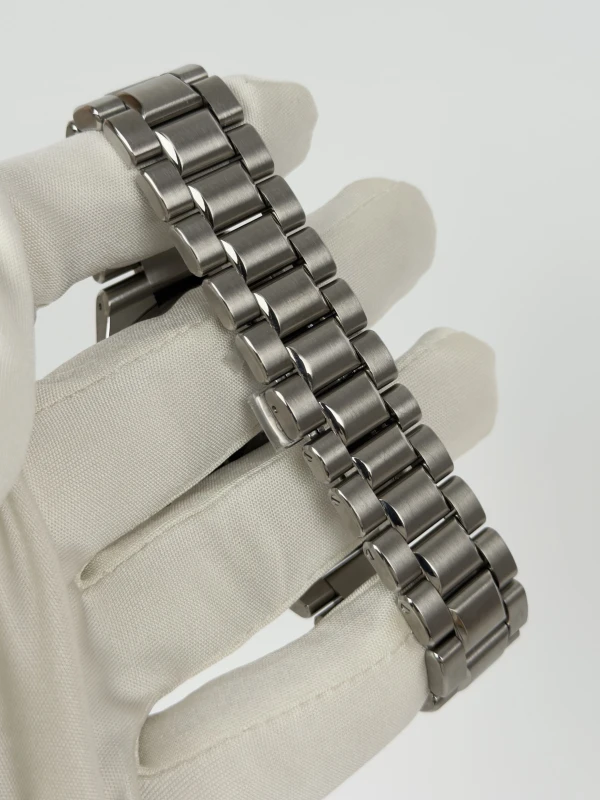 Laurent Ferrier LCF040.T1.C1GC5 4
