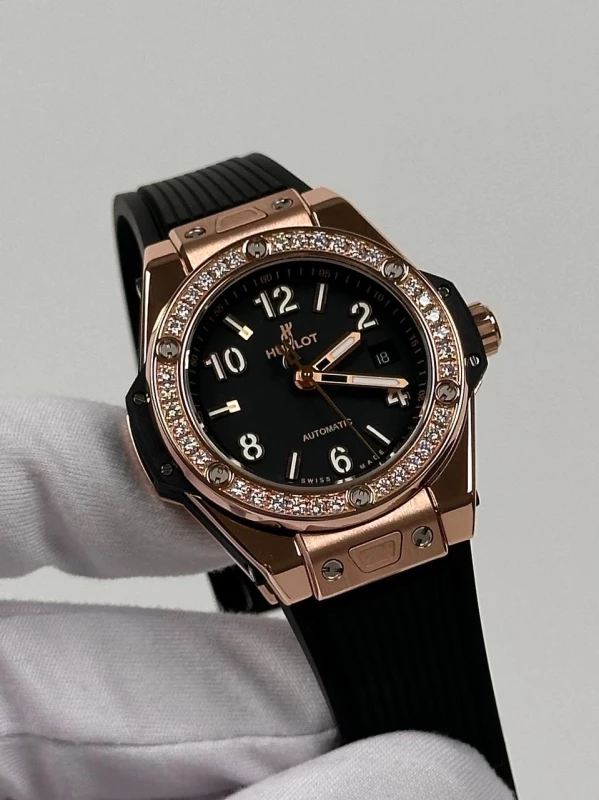 Hublot ONE CLICK KING 485.ox.1180.rx.1204 3