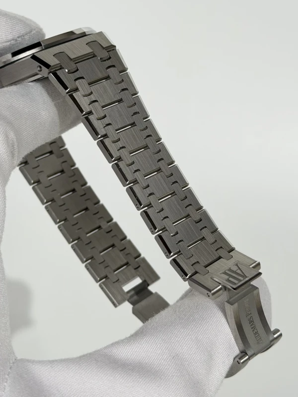 Audemars Piguet Royal Oak Selfwinding 34 mm 77451ST.ZZ.1361ST.04 3