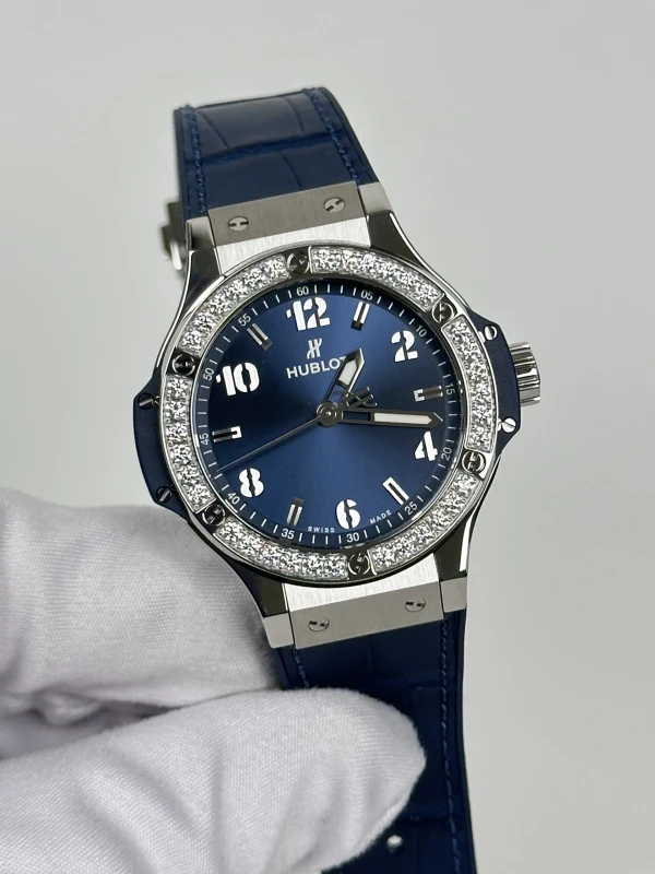Hublot Bang Steel Blue Diamonds 38mm 361.SX.7170.LR.1204 3