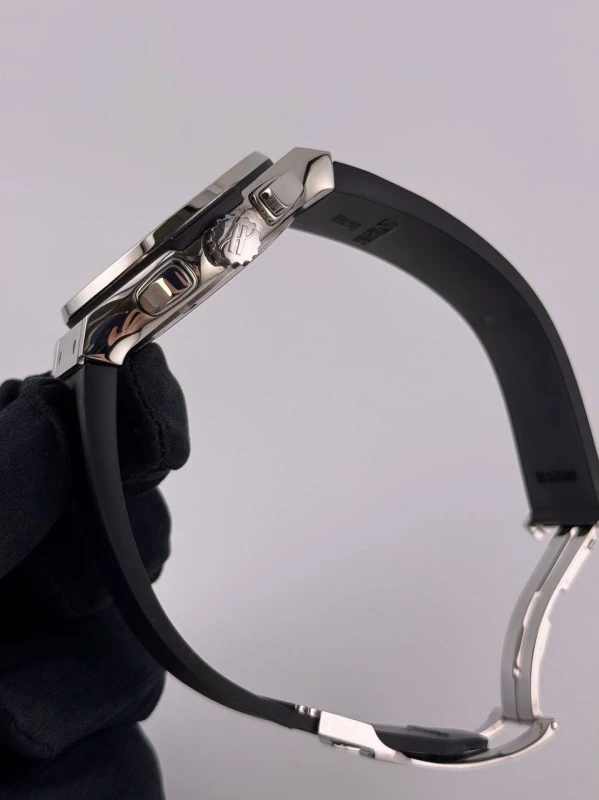 Hublot Chronograph Titanium 521.NX.1170.LR 5