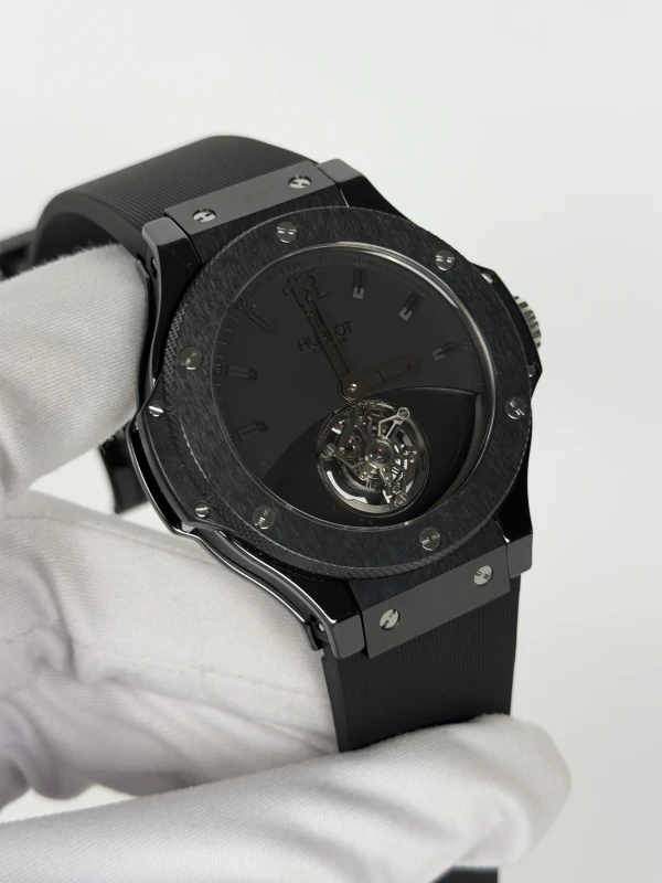 Hublot Tourbillon Solo  305.CM.134.RX 3
