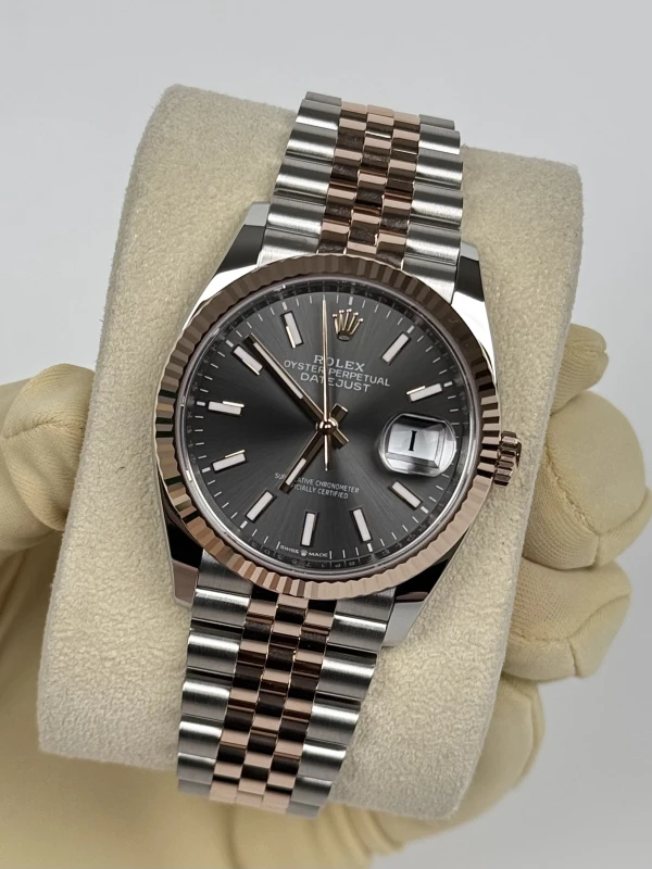 Rolex 36 mm, Oystersteel and Everose gold 126231-0013 4