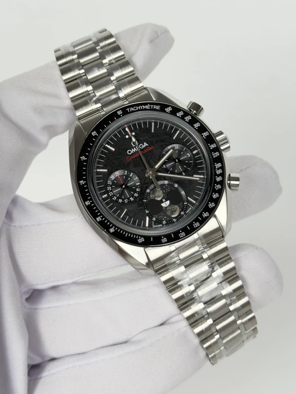 Omega MOONPHASE 304.30.43.52.01.001 2