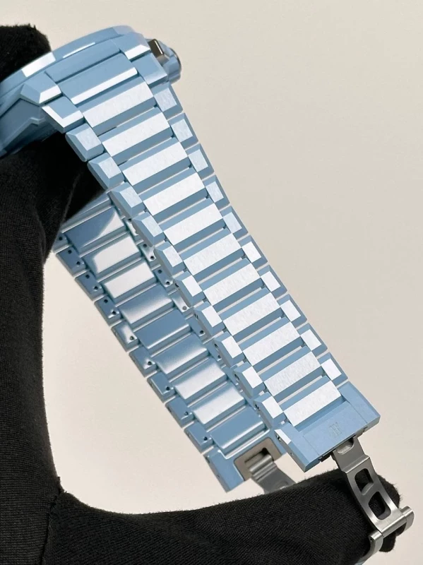 Hublot INTEGRAL SKY BLUE CERAMIC 451.EX.5120.EX 7