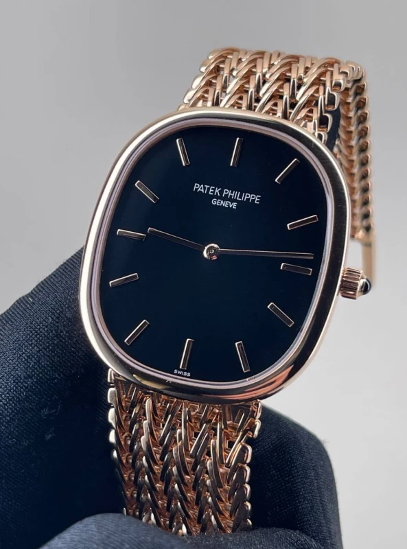 Patek Philippe 5738 5738/1R-001 2