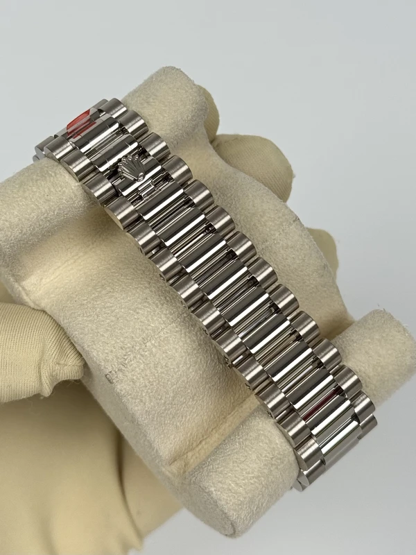 Rolex 36 mm, white gold 128239-0020 4