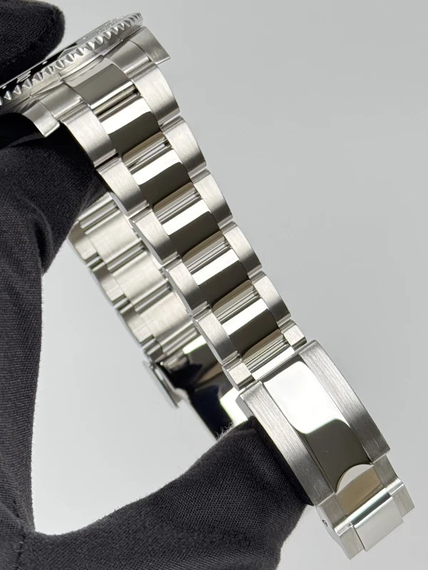 Rolex 40mm Steel 116710LN-0001 5