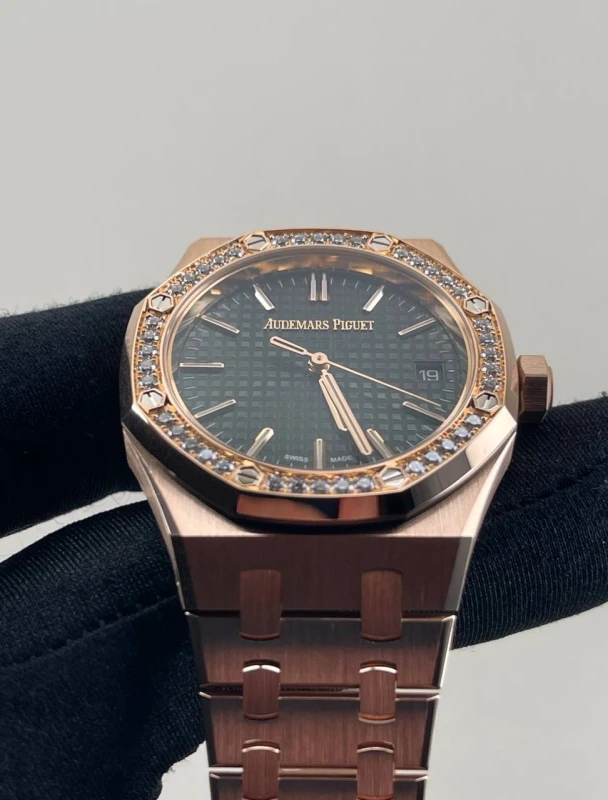 Audemars Piguet Royal Oak Selfwinding 37 mm «50-летний юбилей» 15551OR.ZZ.1356OR.03 4