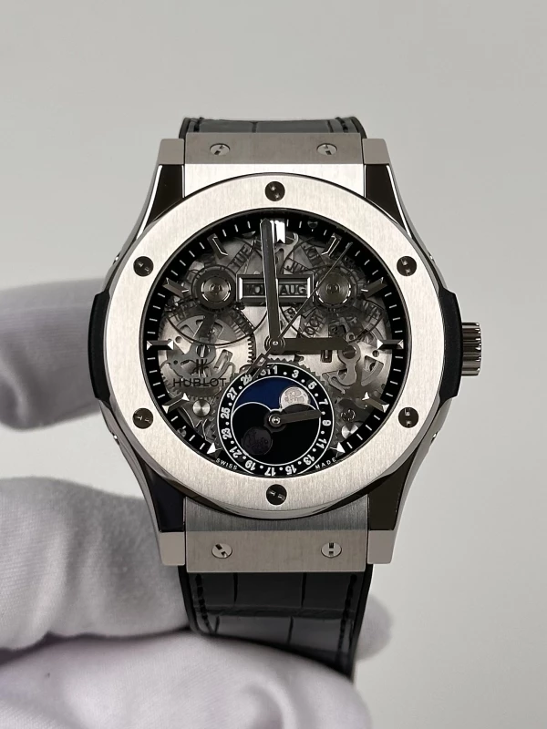Hublot Aerofusion Moonphase Titanium 547.NX.0170.LR 2