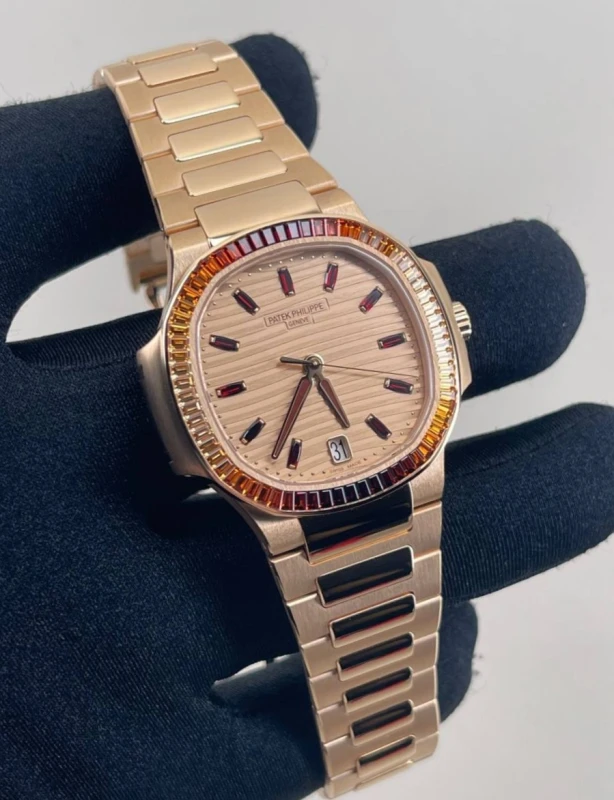Patek Philippe Lady 7118 7118/1300R-001 3
