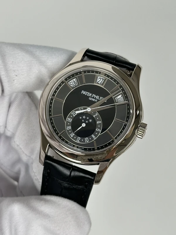 Patek Philippe 5205 5205G-010 4