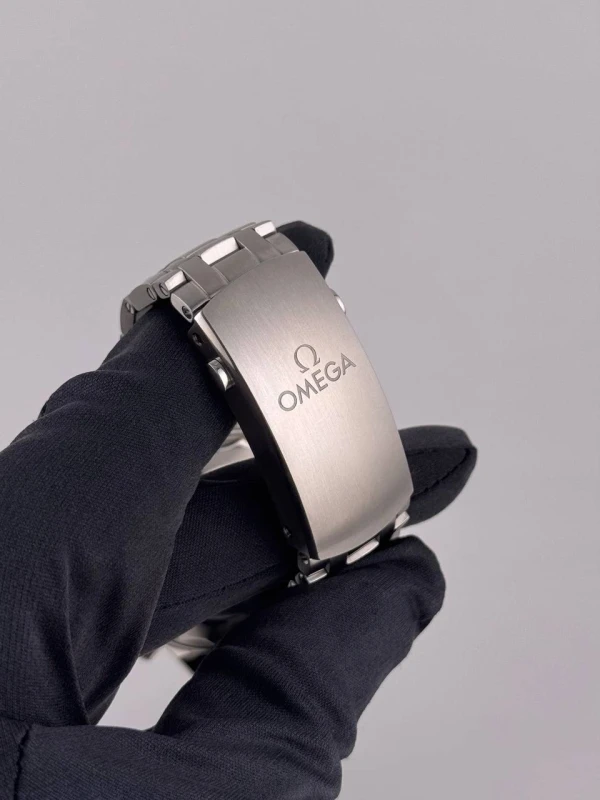 Omega DIVER 300M 210.30.42.20.03.001 7