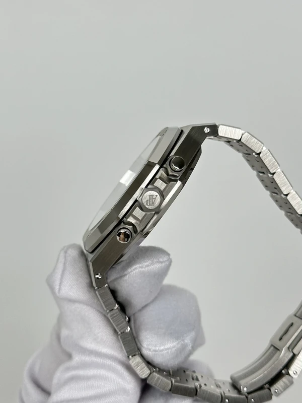 Audemars Piguet Chronograph 41 mm 26331ST.OO.1220ST.03 4
