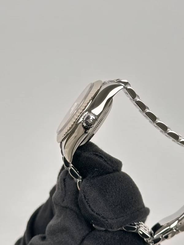 Rolex 28 mm, Oystersteel and white gold 279174-0009 4