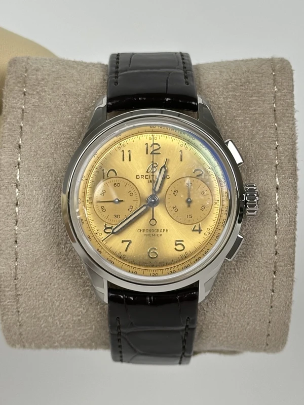 Breitling B09 CHRONOGRAPH 40 AB0930F51H1P1 2