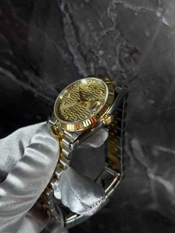 Rolex Datejust 36mm Steel and Yellow Gold 126233-0045 3