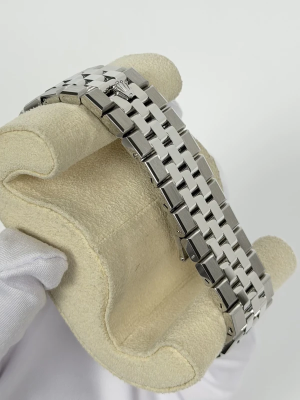 Rolex Land-Dweller 40 127334-0001 4