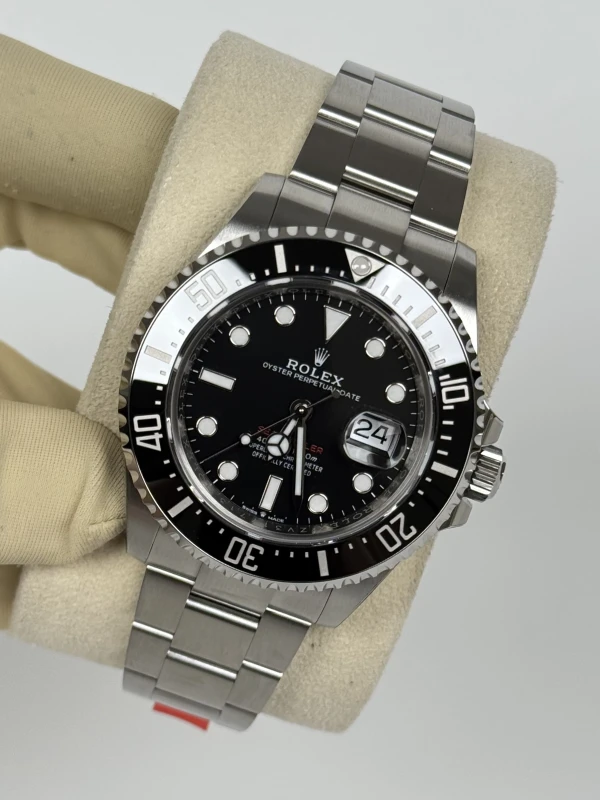Rolex 4000 126600-0001 3