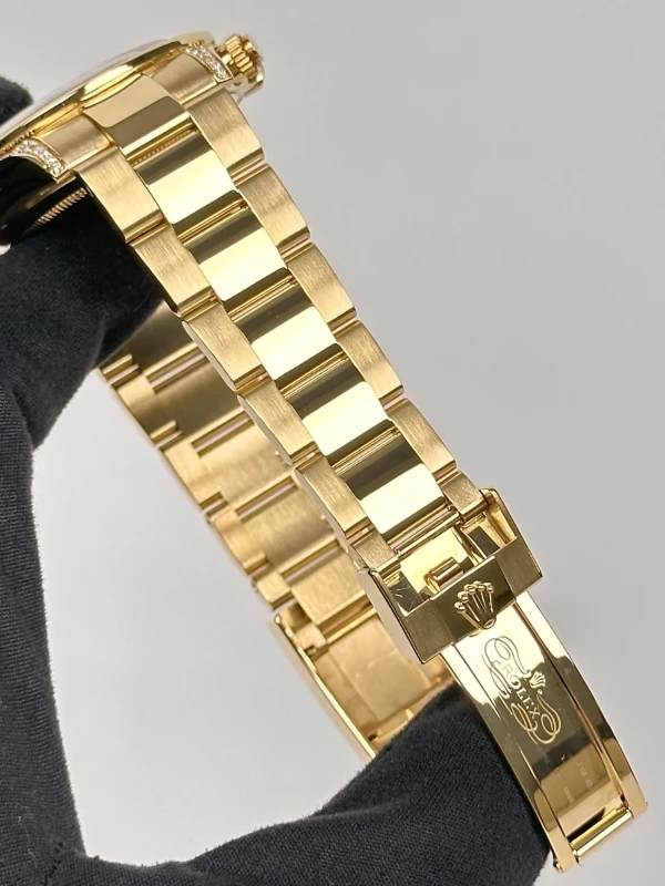 Rolex Cosmograph 40mm Yellow Gold 116528FIX 6