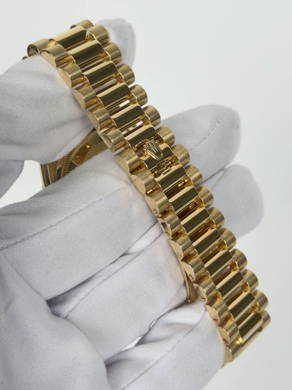Rolex 36 mm, yellow gold 128238-0069 3