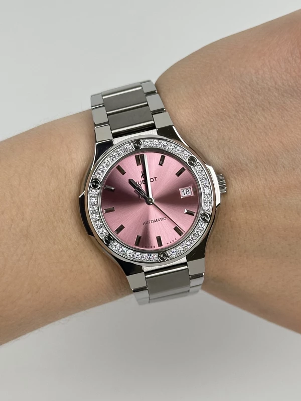 Hublot Titanium Pink 568.NX.891P.NX.1204 8