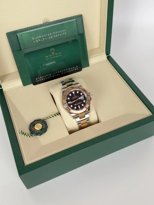 Rolex 40 MM, OYSTERSTEEL AND EVEROSE GOL 126621-0002 5