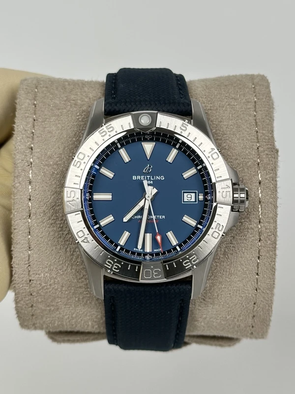 Breitling AVENGER AUTOMATIC 42 A17328101C1X1 2