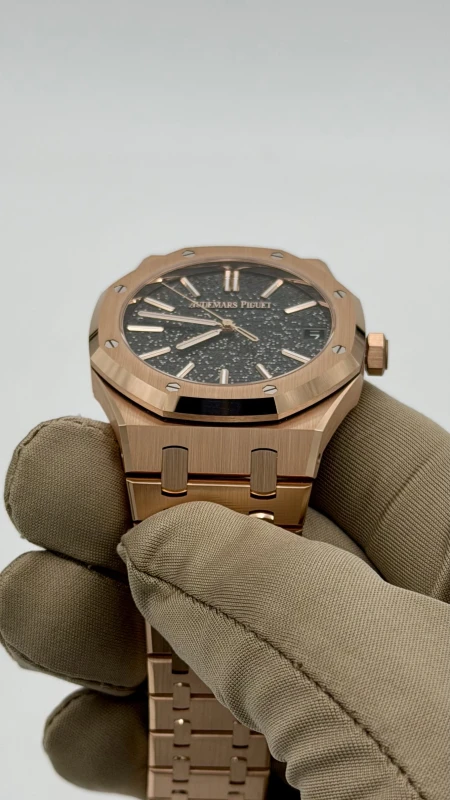 Audemars Piguet Selfwinding “Pixel Dial” 15510OR.OO.1320OR.06 4