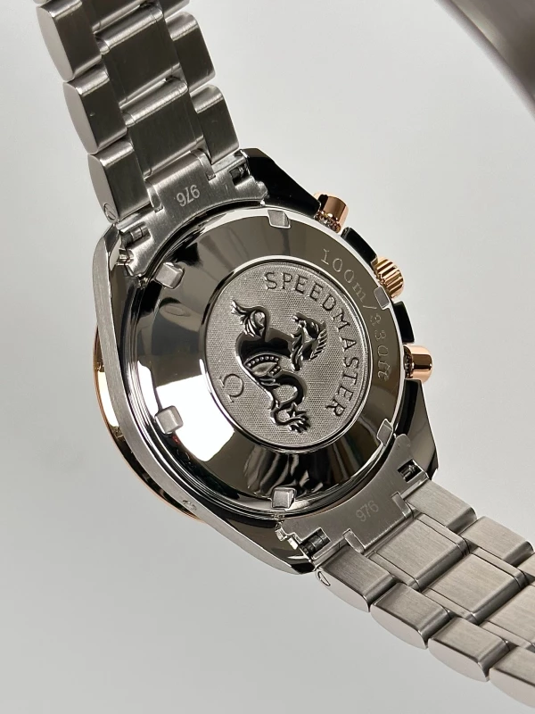 Omega  DAY-DATE CHRONOGRAPH 40 MM 323.21.40.44.01.001 9