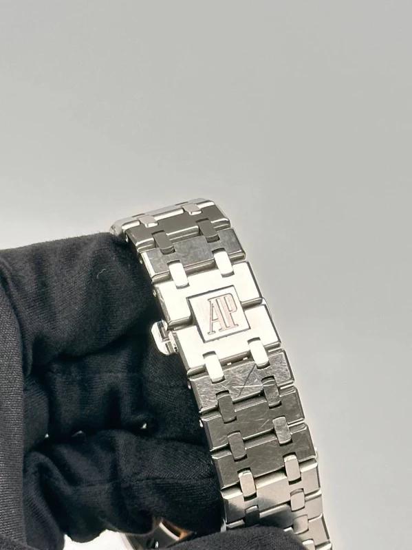 Audemars Piguet Selfwinding 39 mm 15300ST.OO.1220ST.02 8