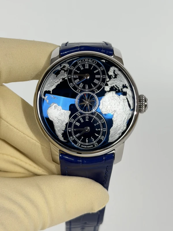 Jacob & Co THE WORLD IS YOURS DT100.10.AA.AA.A 2