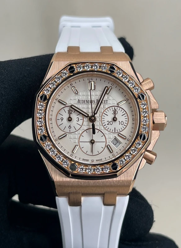 Audemars Piguet 26231OR.ZZ.D010CA.01 5