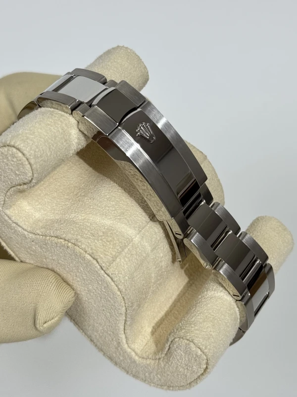 Rolex 41 mm, steel 126300-0011 4