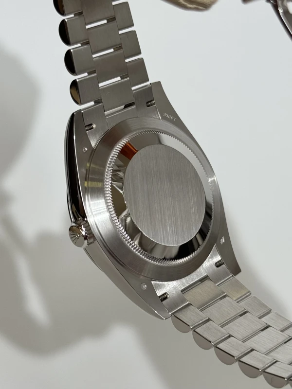 Rolex 40 mm, platinum 228206-0001 6