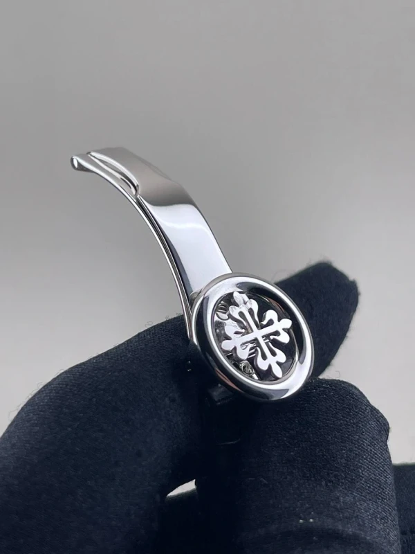 Patek Philippe 5204 Split-Seconds Chronograph and Perpetual Calendar 5204P-011 7