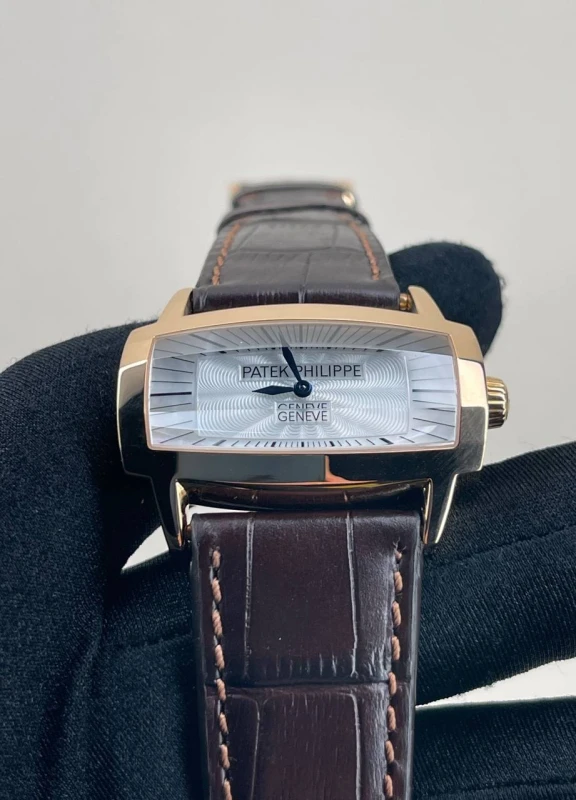 Patek Philippe 11032004 4