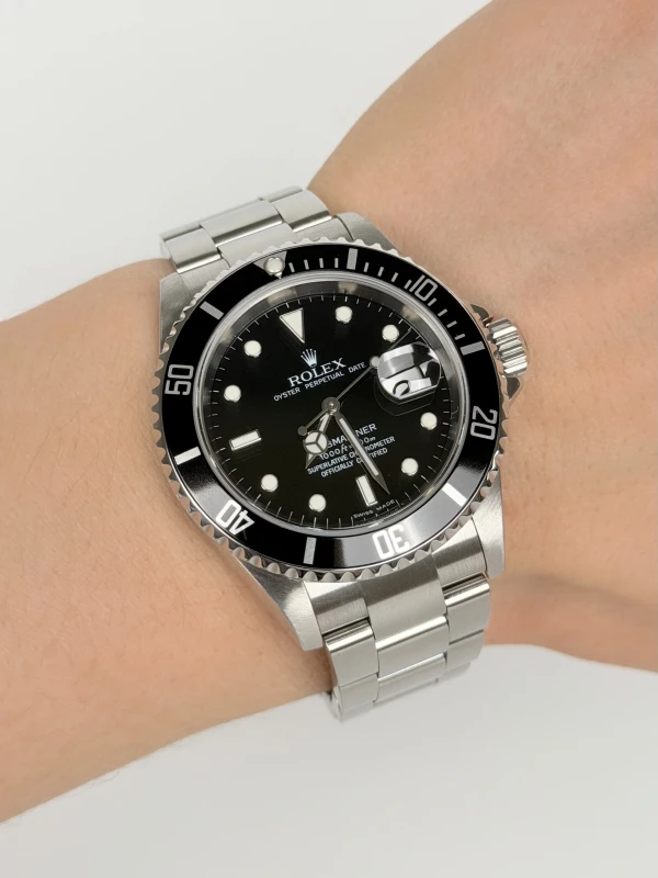 Rolex Date 40mm 16610 4