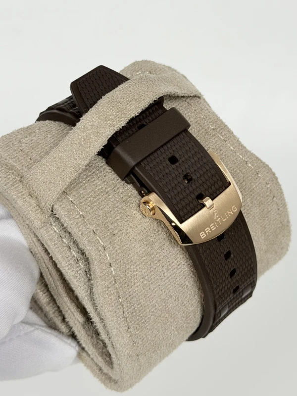 Breitling SUPER B01 44 RB0136E31Q1S1 4