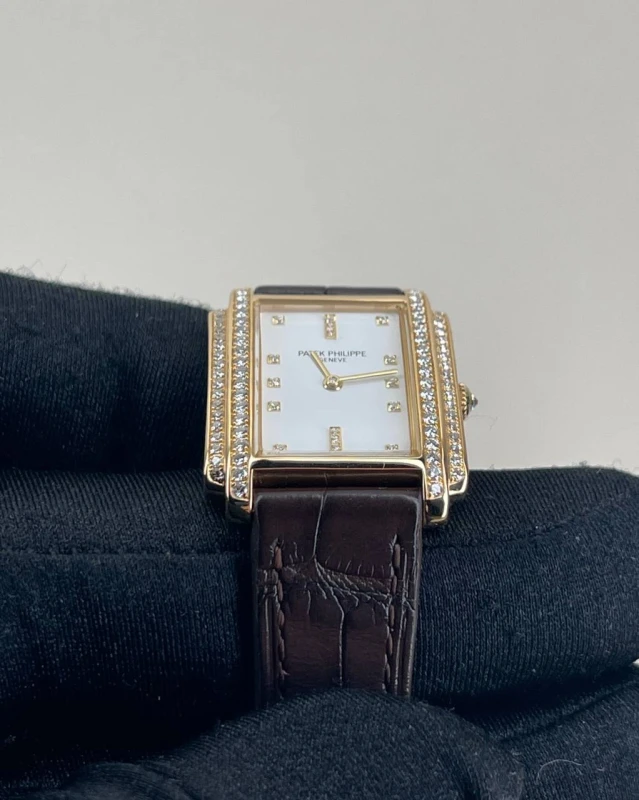 Patek Philippe 4825 4825/100J 4