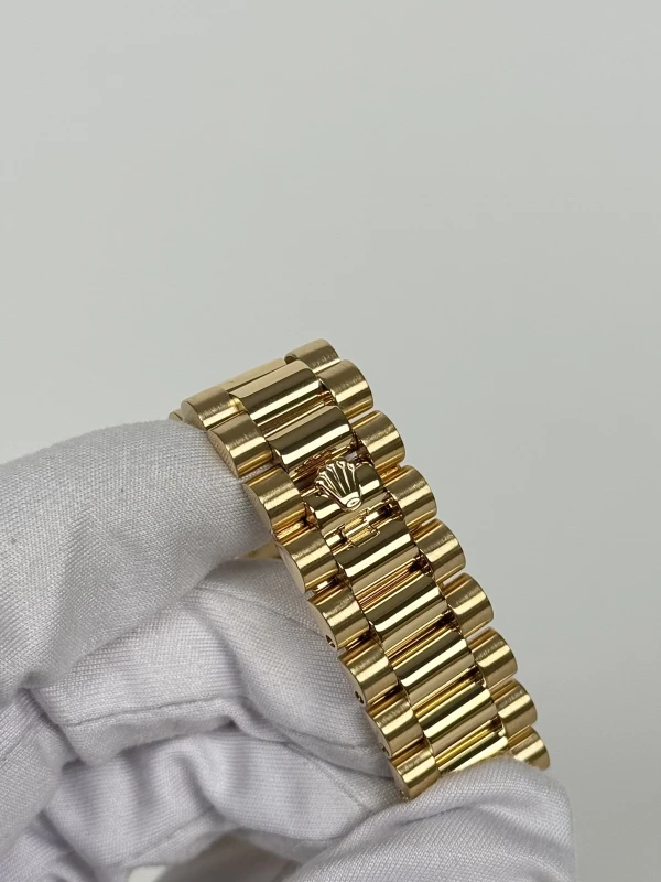 Rolex 36 mm, yellow gold 118238-0394 7