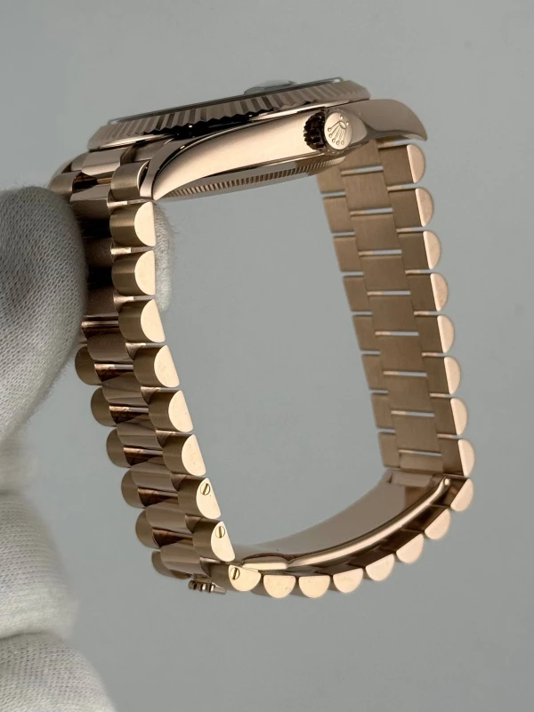 Rolex 40 mm Everose Gold 228235-0025 9