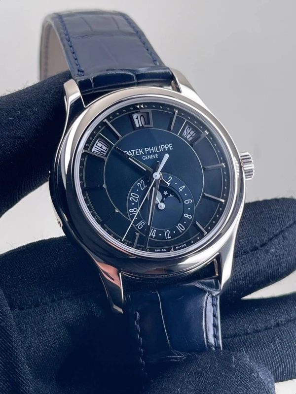 Patek Philippe ANNUAL CALENDAR 5205 5205G-013 3