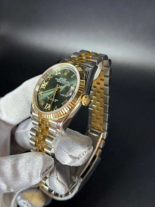 Rolex 36 mm, Oystersteel and yellow gold 126233-0025 3