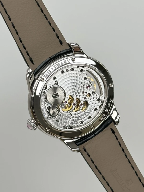 Audemars Piguet Small Seconds Hand-Wound  77247BC.ZZ.A813CR.01 9