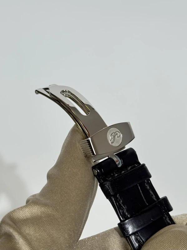 Breguet 5717 Hora Mundi 5717PT/AS/9ZU 6